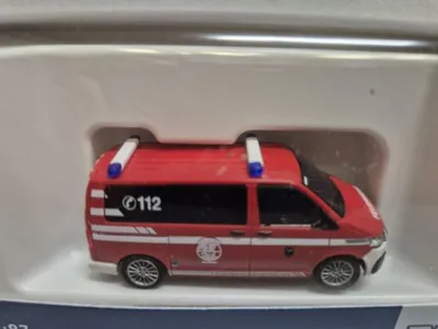 Produktbild von Rietze VW T6.1 BF Berufsfeuerwehr Neumünster/Schleswig-Holstein 53715
