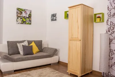 Produktbild von Kleiderschrank Kiefer