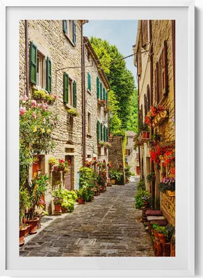 Produktbild von Malerische Stadtstraße– Wandbild mit Rahmen – Gerahmtes Bild  – Wanddekoration – 70x100 cm –  Weiß Rahmen