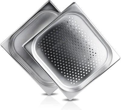 Produktbild von Jokobela 2er GN Behälter SET :: 1x gelocht / 1x ungelocht :: für Gaggenau / Miele / Siemens Dampfgarer (Edelstahl / Spülmaschinen geeignet, GN 2/3, B 32,5 x L 35,4 x 40mm tief)