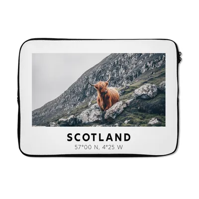 Produktbild von MuchoWow® Laptop Hülle 14 ZollSchottland - Schottische Highlander - Berge - Tiere Laptoptasche - Laptoptasche - Stoßsicher - Schutzhaube