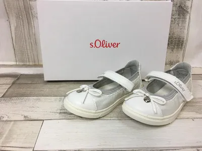 Produktbild von s.Oliver Mädchen Ballerina weiß-silber mit Schleife und Herzanhänger 29