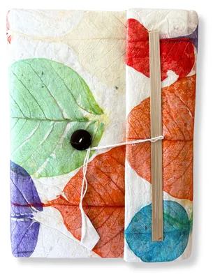 Immagine prodotto di Quaderno grande Lokta - Fogli colorati (21 x 15 cm) - 45 fogli