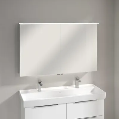 Productafbeelding van Villeroy & Boch Taro spiegelkast, 120,7 cm breed, met 2 deuren, verlichting, wastafelverlichting en een vergrootspiegel