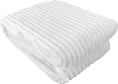 weiße Kuscheldecke