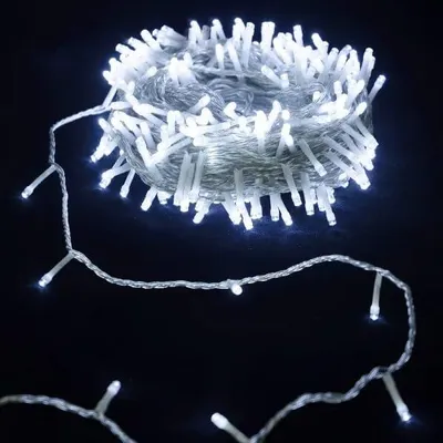 LED-Lichterkette, 15 m, kaltweiß, batteriebetrieben, für Innen & Außen