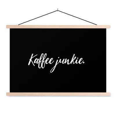 Produktbild von MuchoWow® Textilposter Kaffee Junkie - Sprichwörter - Kaffee 120x80 cm mit holzfarbenen Rahmen - Aufhängeset