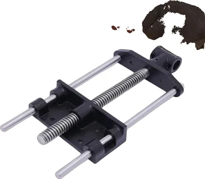 Immagine prodotto di Morsetto metallico per la lavorazione del legno, lunghezza 37 cm, larghezza 17,9 cm, apertura 23 cm, peso netto 3 kg, diametro dell'asta di guida 13,5 mm