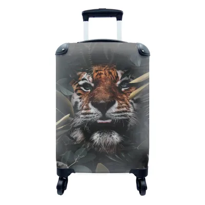 Produktbild von MuchoWow® Koffer Handgepäck Trolley Rollkoffer Kleine Reisekoffer mit 4 Rollen - Tiger - Nahaufnahme - Pflanzen - Cabin Size < 55x40x23 cm & 55x40x20 cm - Fotokoffer - Kabinenkoffer - Boardgepäck - Reise-Box - Reisekoffer - Reisegepäck - Koffer mit Bild - Trolley für Kinder