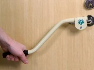 Produktbild von Estensore Maniglia Porte in Alluminio Verniciato Antiscivolo 35cm