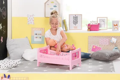 Produktbild von Zapf Creation BABY born® Bett mit Kuschelbettzeug; 824399