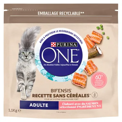 Imagen del producto de PURINA ONE Bifensis, sin cereales | Alimento seco con salmón para gatos adultos | Bolsa de 1,1 kg