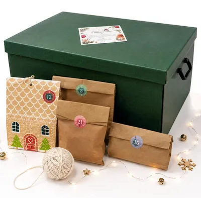 Productafbeelding van Adventskalender 2026 Wol met Accessoires en 8 Projecten 24 Zakjes Verrassing Garen Breien Haken
