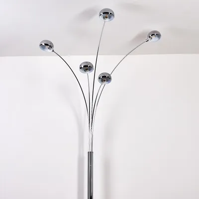 Produktbild von Suio »Suio« Stehleuchte aus Metall in chrom mit Lichteffekt