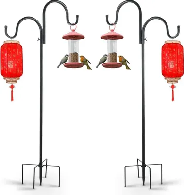 Produktbild von 2 Stück Garten-Herdhaken 160 cm Gartenstock mit 2 Haken, Herdhaken Laternenstock Garten Metall für Vogel-Futterspender, Blumenkübel, Windspiel, Gartenornamente (schwarz)