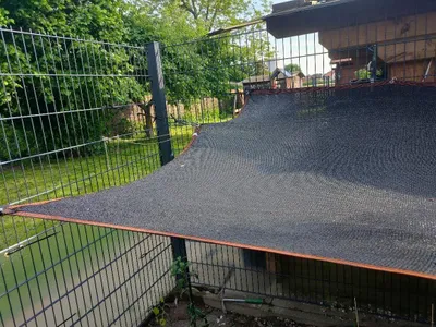 Immagine prodotto di Rete parasole, dimensioni 2 x 6 metri, protezione UV del 95%, tessuto aperto, ideale per giardino e piante