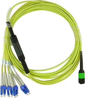 Produktbild von BlueOptics SFP6141BU3MKB, 3 m, G.657.A1, MTP, 4x LC