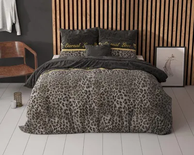 Produktbild von Sleeptime Eternal Love Schwarz 240 x 220 cm
