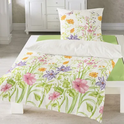 Produktbild von Traumschlaf Seersucker Bettwäsche Blumenwiese 135x200 cm + 80x80 cm