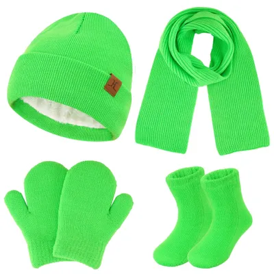 Produktbild von 4-teiliges Winterset für Kinder, bestehend aus Mütze, Schal und Handschuhen