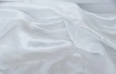 Immagine prodotto di Tessuto Raso Liscio Bianco 160cm