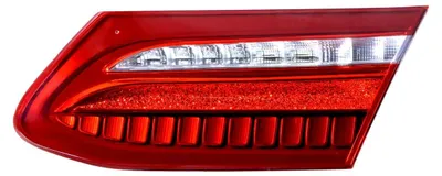 Produktbild von Rückleuchte rechts 12 V LED HELLA IAM-Expertise für MERCEDES-BENZ E-KLASSE