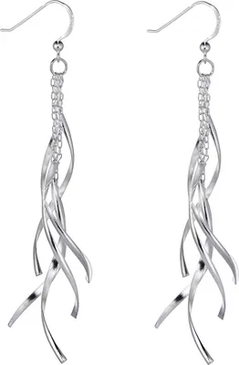 Lange, elegante Ohrhänger aus 925er Silber mit gedrehten, geschwungenen Bändern – moderner Look mit filigraner Leichtigkeit.