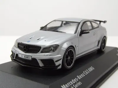 Produktbild von Solido 421438160 Mercedes C63 AMG Black Series 2011 matt grau metallic 1:43