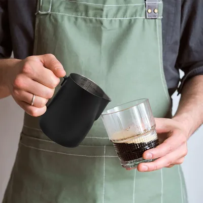 Produktbild von Milchaufschäumer 350 ml mit Latte Art-Stift - Perfekt für Kaffee und Schokoladengetränke