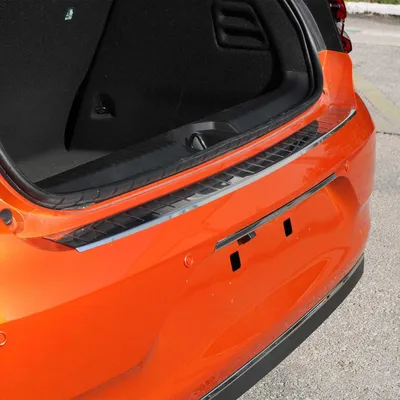 Zdjęcie produktu dla Chromowana osłona zderzaka ze stali nierdzewnej do Renault Clio V 2019-2023