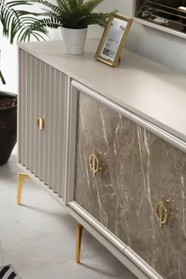 Produktbild von Luxus Esstisch Esszimmer Tisch für 4 Personen Stühle SIdeboard Modern