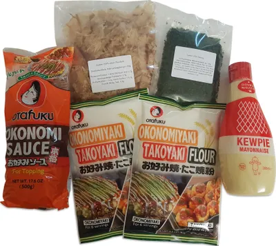 Produktbild von Okonomiyaki Zutaten im Set: Okonomiyaki Takoyaki Mehl (Ko), Okonomi Sauce, japanische Kewpie Mayonnaise, Katsuobushi Bonito Flocken, Aonori, Grundzutaten japanische Pizza, japanische Lebensmittel