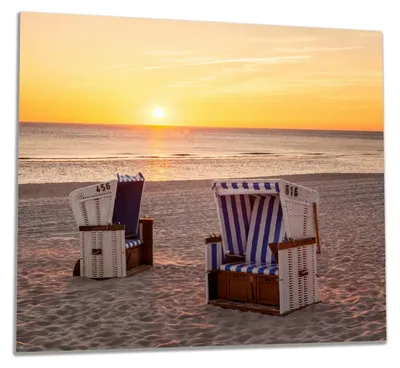 Produktbild von Wallario Herdabdeckplatte aus Glas, Größe 60 x 52 cm 1-teilig, Motiv Strandkörbe im Sonnenuntergang