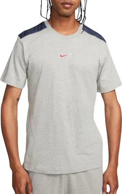Produktbild von Nike Sportswear Graphic Shirt Herren