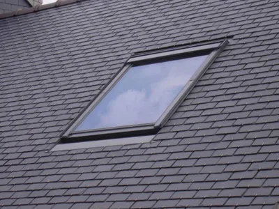 Image de Raccord pour ardoises Gris VELUX 134x98 cm - encastré/ matériaux plats jusqu'à 8 mm - EDL UK04 0000