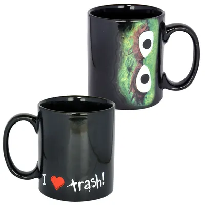 Produktbild von Sesamstraße Tasse Oskar aus der Tonne - I Love Trash! Kaffeetasse Becher Kaffeebecher aus Keramik Schwarz 320 ml