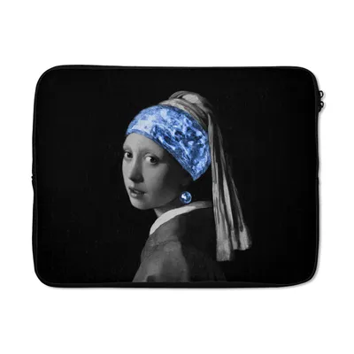 Produktbild von MuchoWow® Laptop Hülle 15 Zoll Mädchen mit einem Perlenohrring - Kunst - Blau Laptoptasche - Laptoptasche - Sleeve - Rundum-Schutz