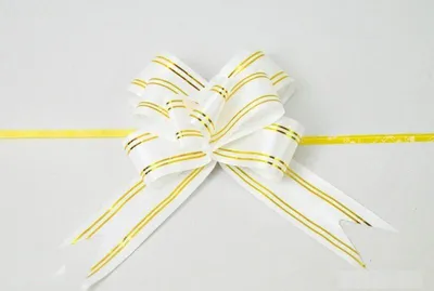 Productafbeelding van Geschenkband, 3x50 cm, wit met gouden strepen, 10 stuks | Wst-0011