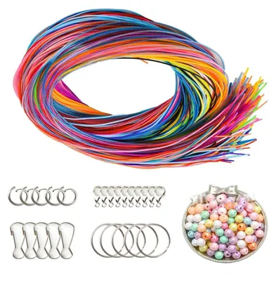 Immagine prodotto di Set di fili Scoubidou, 85 pezzi, cordoncini colorati con accessori per creare oggetti fai-da-te e portachiavi