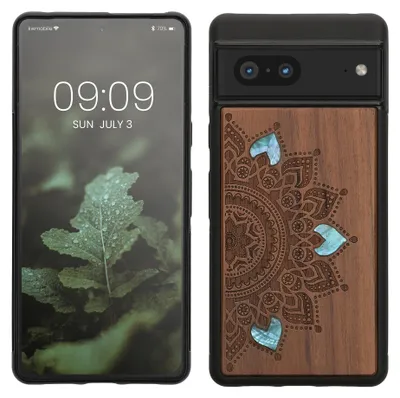 Produktbild von kwmobile Handyhülle für Google Pixel 7 Hülle Holz - Case mit TPU Bumper - Stoßfestes Hardcase - Schutzhülle Cover in Dunkelbraun