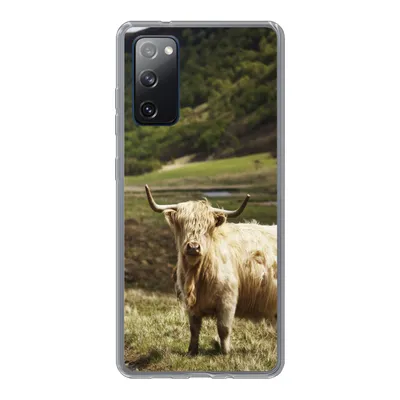 Produktbild von MuchoWow® Handyhülle Schutzhülle Hülle für Samsung Galaxy S20 FE Schottische Highlander - Pfad - Wald Silikon Softcase Handy Hülle - Abdeckung