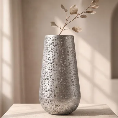 Produktbild von WOHNLING Dekovase Metall 47cm Silber Design Blumenvase Groß Metallvase Modern Bodenvase rund für Trockenblumen Standvase Hoch Wohnzimmer Deko Handmade