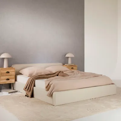 Produktbild von Polsterbett MARINI Doppelbett 140x200 cm in cremeweiß -  Bett gepolstert mit Lattenrost, modernes Design & stabiles Holzgestell mit Kunststofffüßen