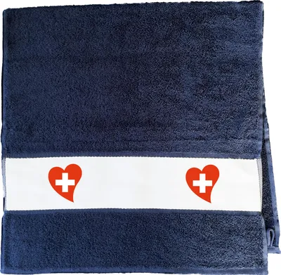 Produktbild von Huuraa Handtuch Schweiz Flagge Herz 50x100cm French Navy Baumwolle Handtuch Geschenkidee