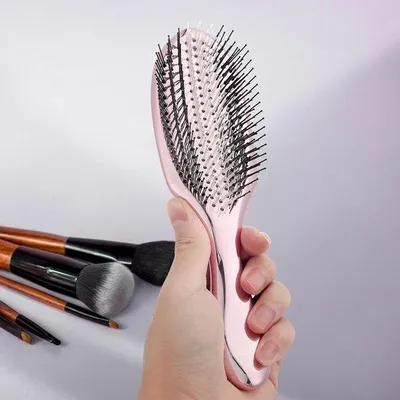 Produktbild von Famanu Haarbürste mit entwirrendem Chromoberfläche - für nasses und trockenes Haar