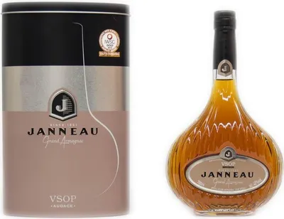 Produktbild von Armagnac Janneau VSOP + Box 700ml 40% Vol.