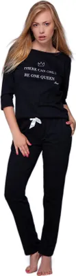 Produktbild von SENSIS stillvoller Pyjama Schlafanzug Hausanzug aus feinem T-Shirt und bequemer Hose Schwarz mit Schriftzug, Gr. XL