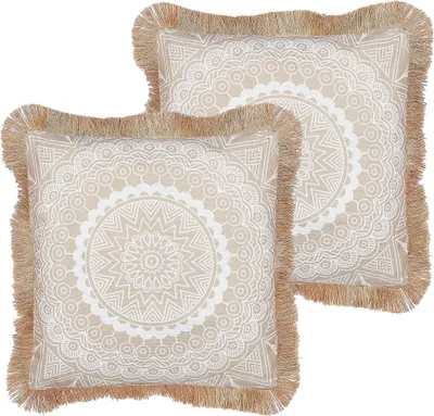 Produktbild von BELIANI Dekokissen 2er Set Beige / Weiß 45 x 45 cm Quadratisch mit Fransen Orientalisches Muster Boho Stil Modern Wohnaccessoires Deko für Sofa Couch