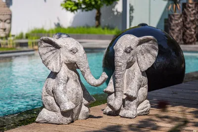 Produktbild von Gilde Figur, Elefant, Magnesia, grau, VE 2, 2fach sortiert, L. 38.5 cm, B. 29 cm, H. 48 cm 2er Set 51415 4063387514153