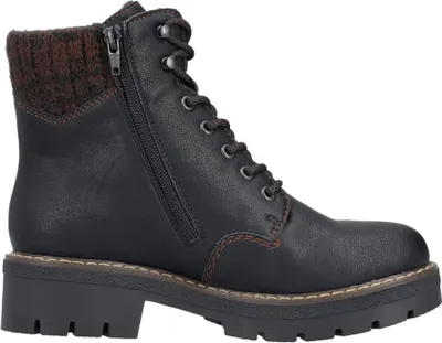 Imagen del producto de Zapatos de cordones negros para mujer de la marca Rieker, ideales para uso diario